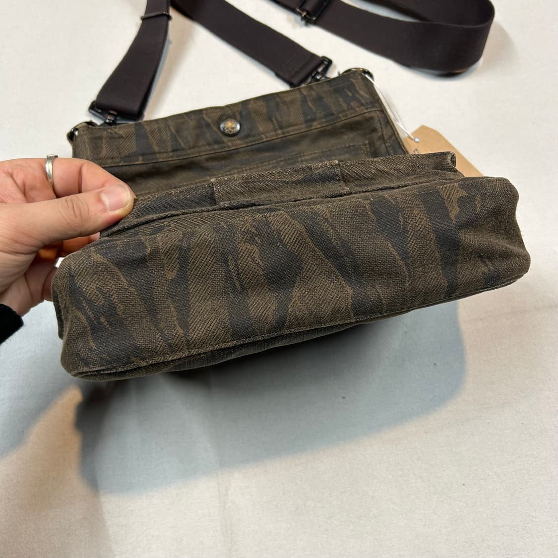 요시다 포터 타이거 카모 숄더백 크로스백 70주년 한정판 V7 상품이미지5