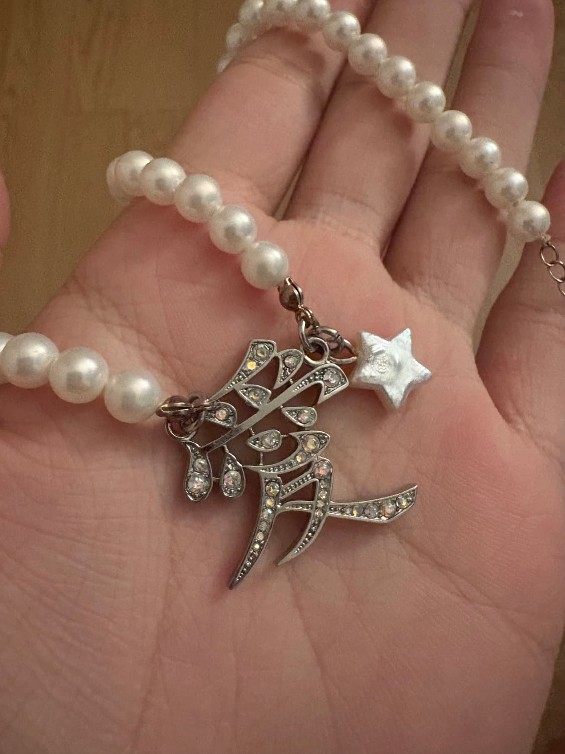 모멘텔 펜던트 목걸이 (뉴진스 착용 제품) 상품이미지2