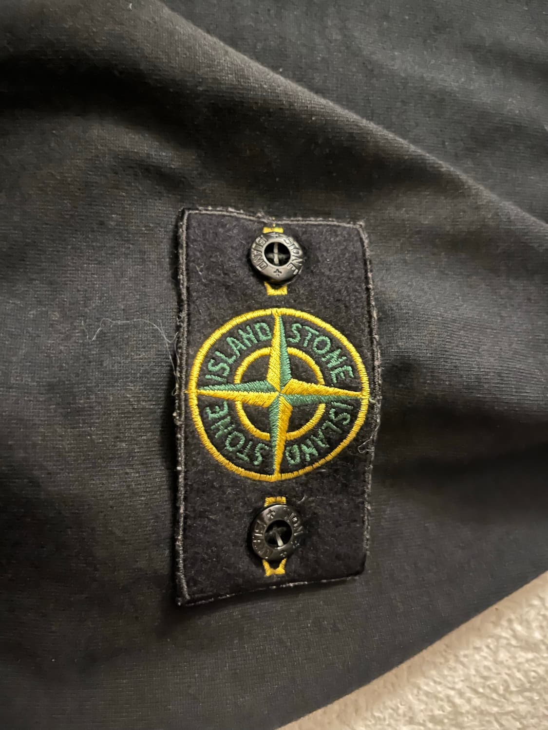 스톤아일랜드 맨투맨 검정 무하자 신품급 상품이미지3