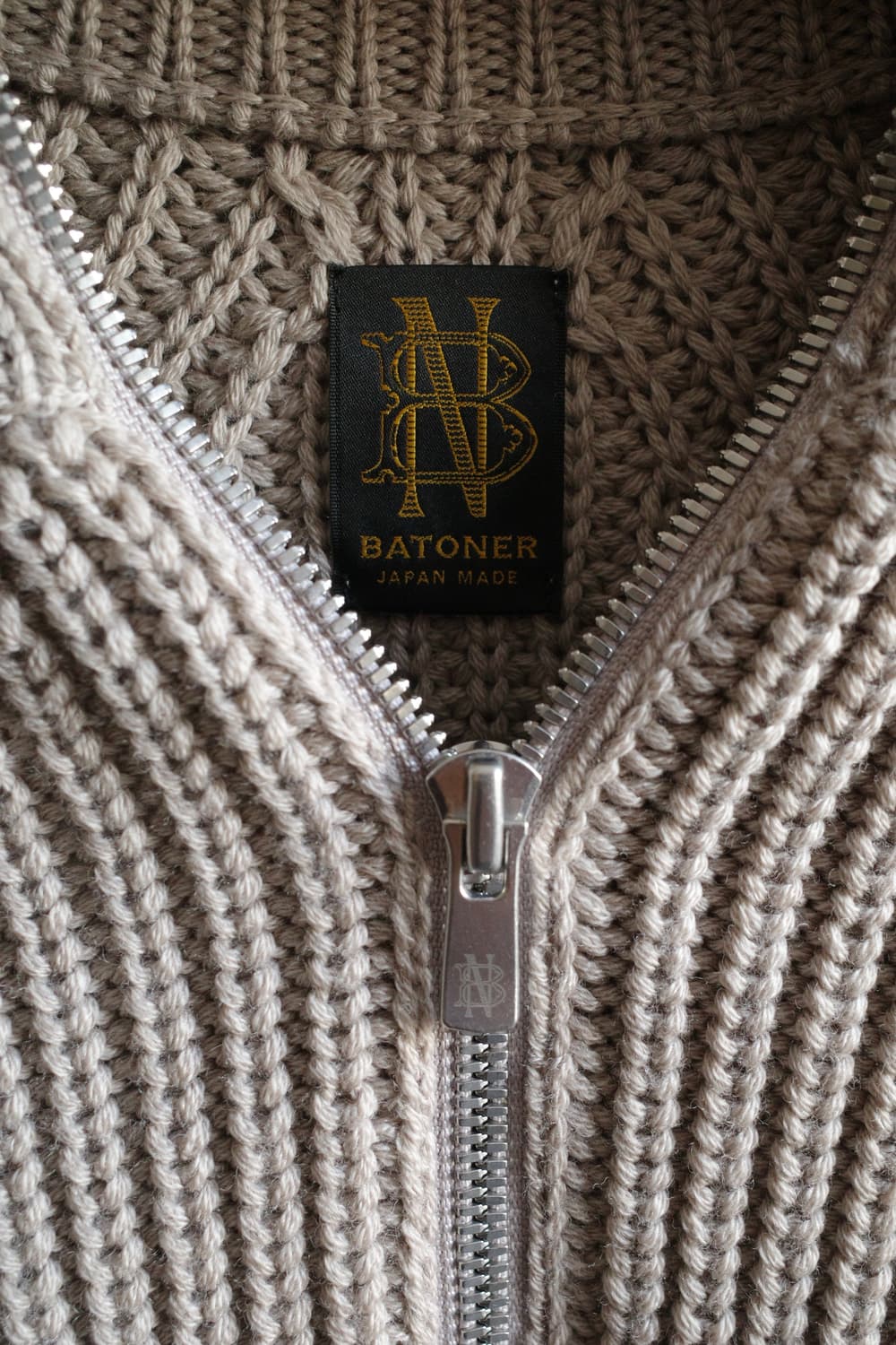 클라터뮤젠 시긴 하프집 스웨터 상품이미지8