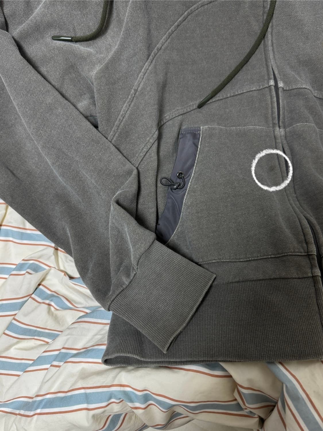 코이세이오 스마트어반유즈풀 후드집업 카키 색상 판매합니다 상품이미지2