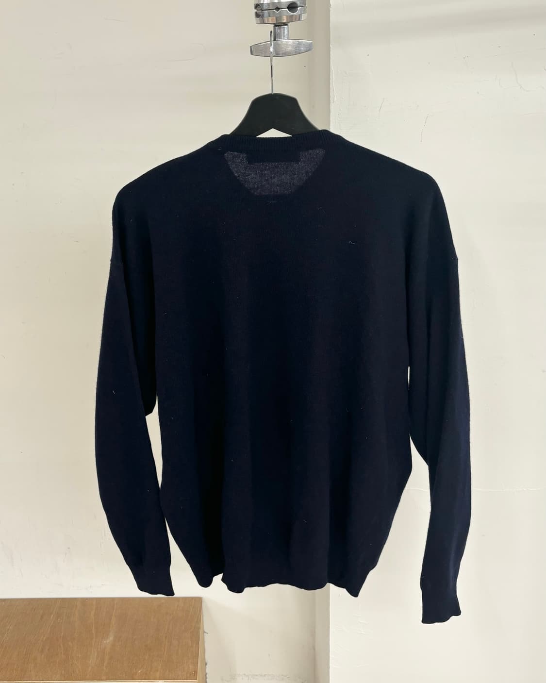 버버리 램스울 네이비 금장 가디건 상품이미지6