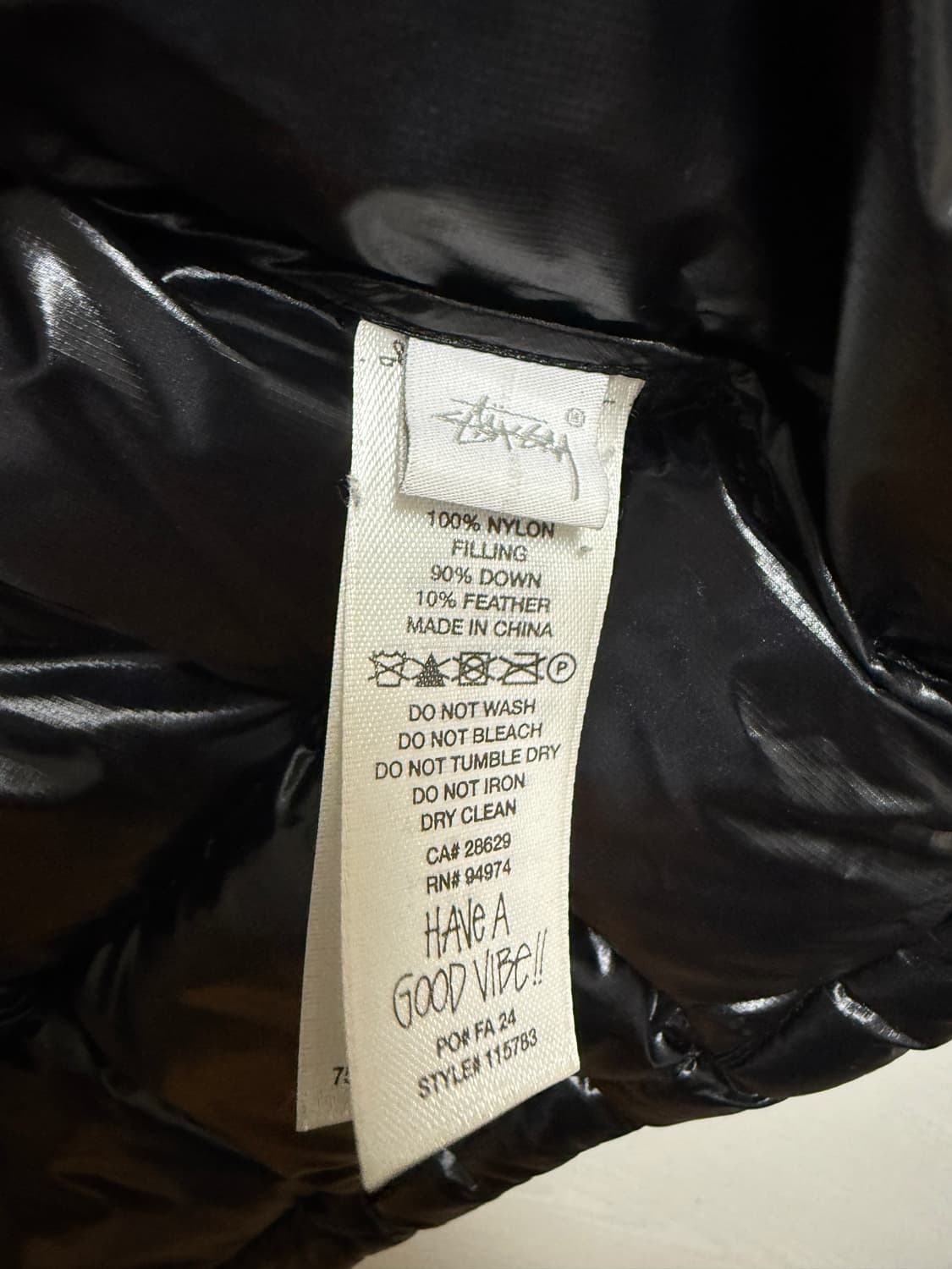 스투시 미드 웨이트 푸퍼 블랙 M 상품이미지4