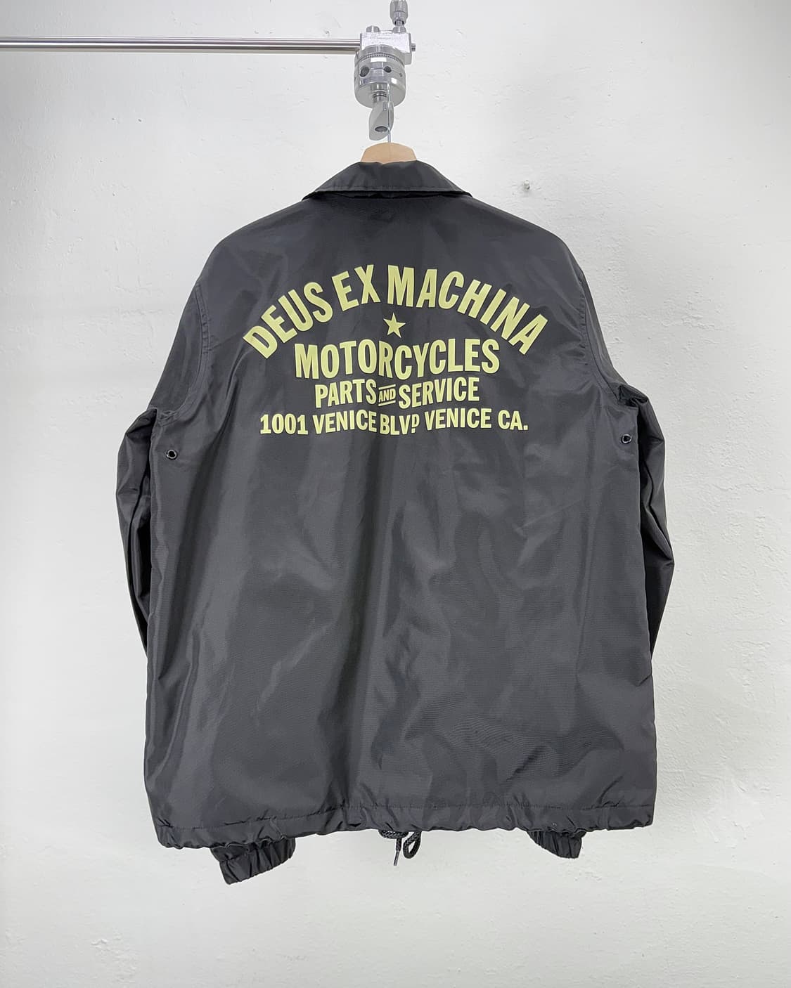 데우스 엑스 마키나 서울 어드레스 블랙 코치 자켓 상품이미지6