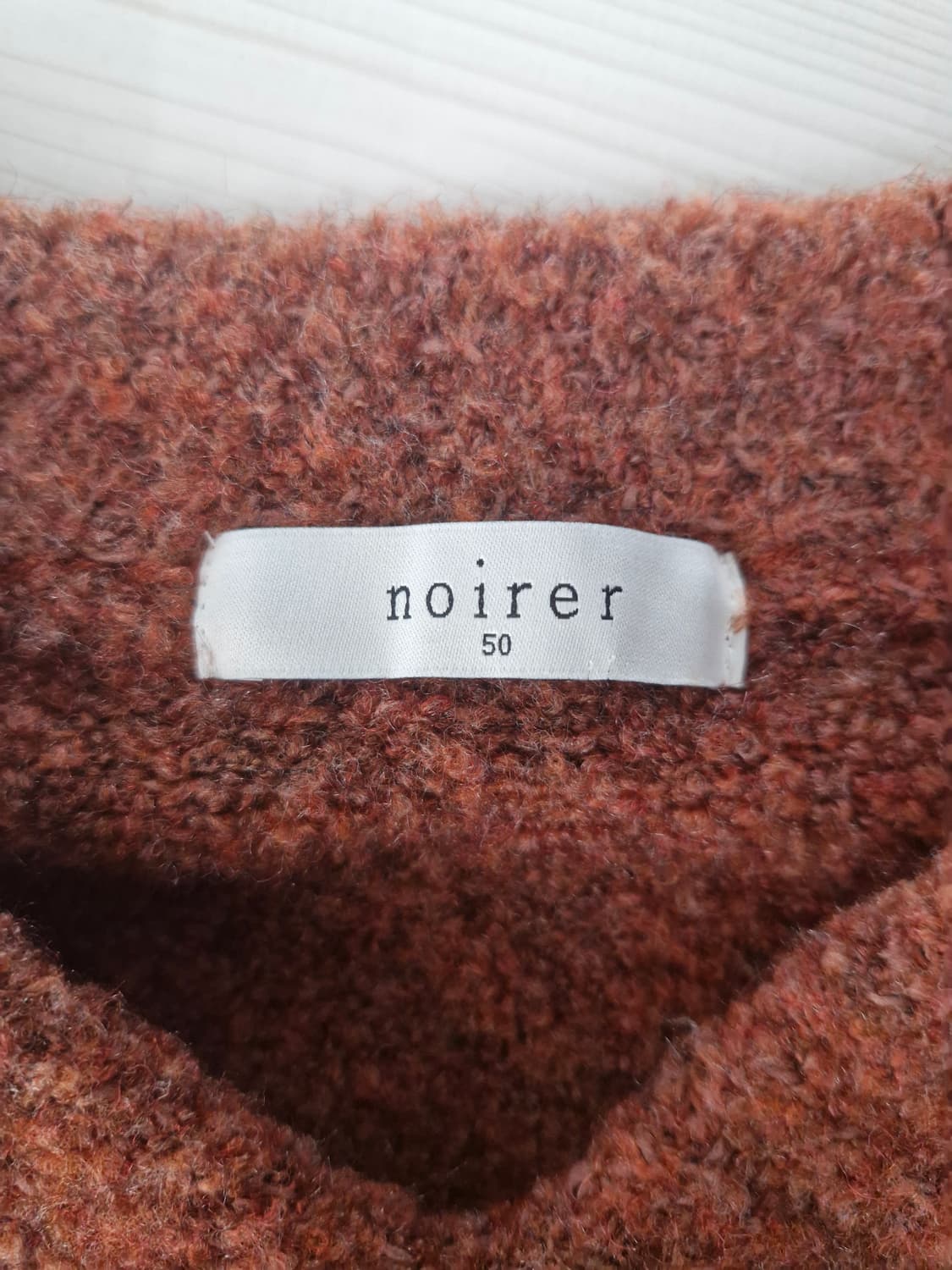 노이어 noirer 부클 브이넥 오버핏 스웨터 레드_50 상품이미지6