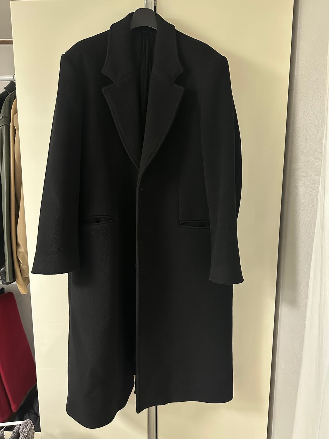 유스 23fw 코트 팔아요 상품이미지1