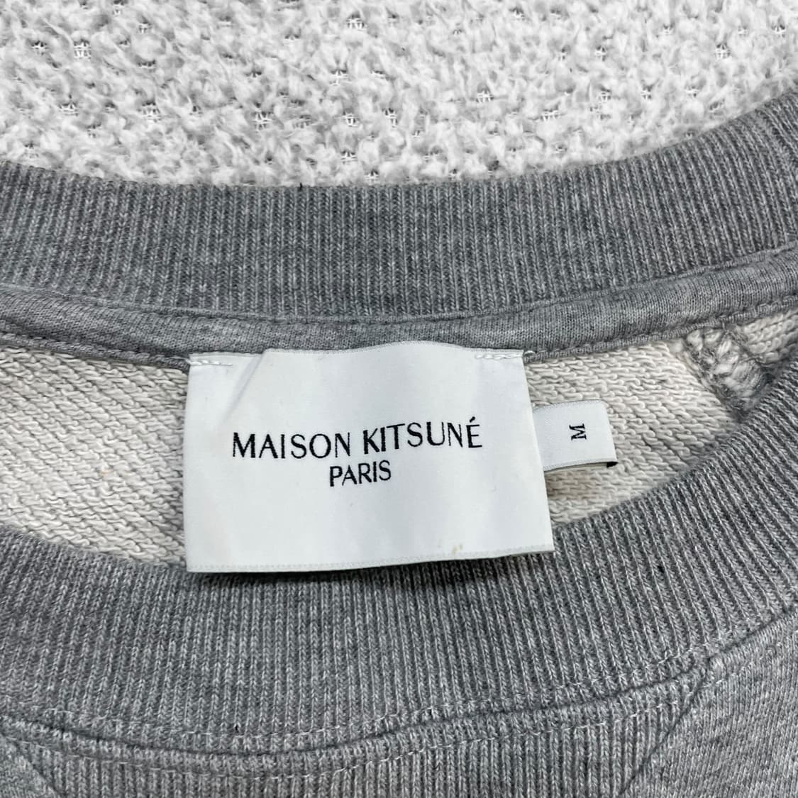 메종키츠네 폭스 헤드 패치 크루넥 맨투맨 그레이 상품이미지3