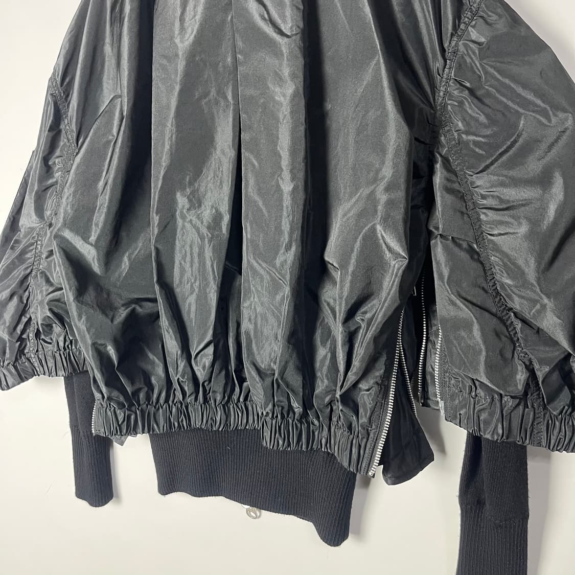 [sacai] 사카이 투웨이 지퍼 디테처블 하이넥 믹스 봄버자켓 상품이미지6