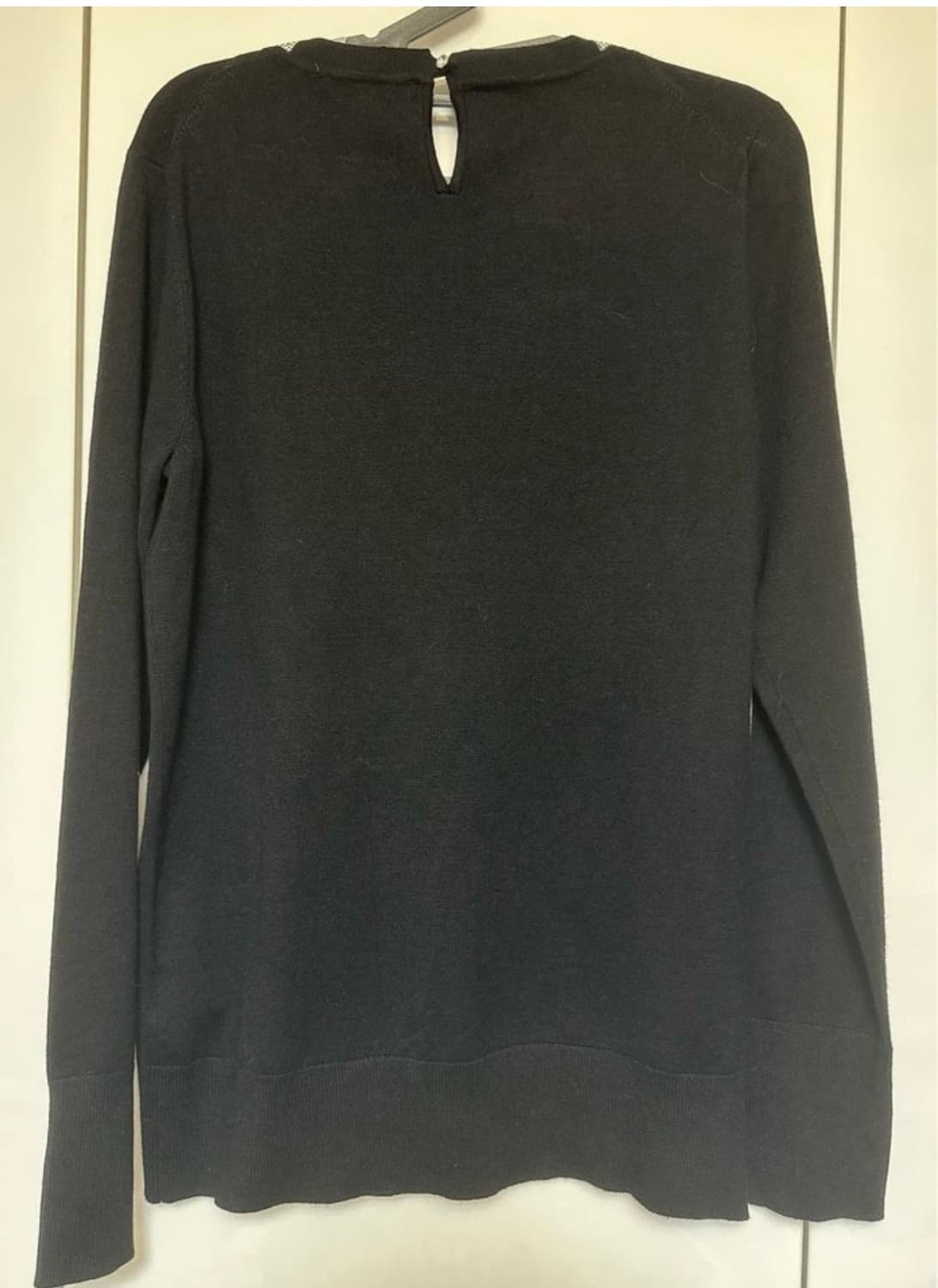 타미힐피거블랙 라운드넥 큐빅 포인트 니트 상품이미지3