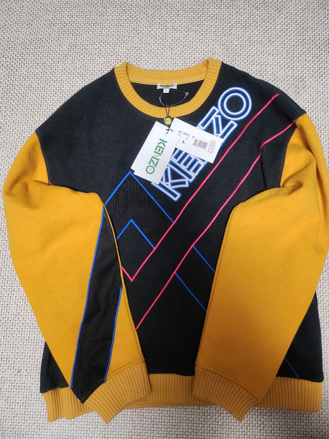 겐조 블랙/옐로우 맨투맨 티셔츠 상품이미지7