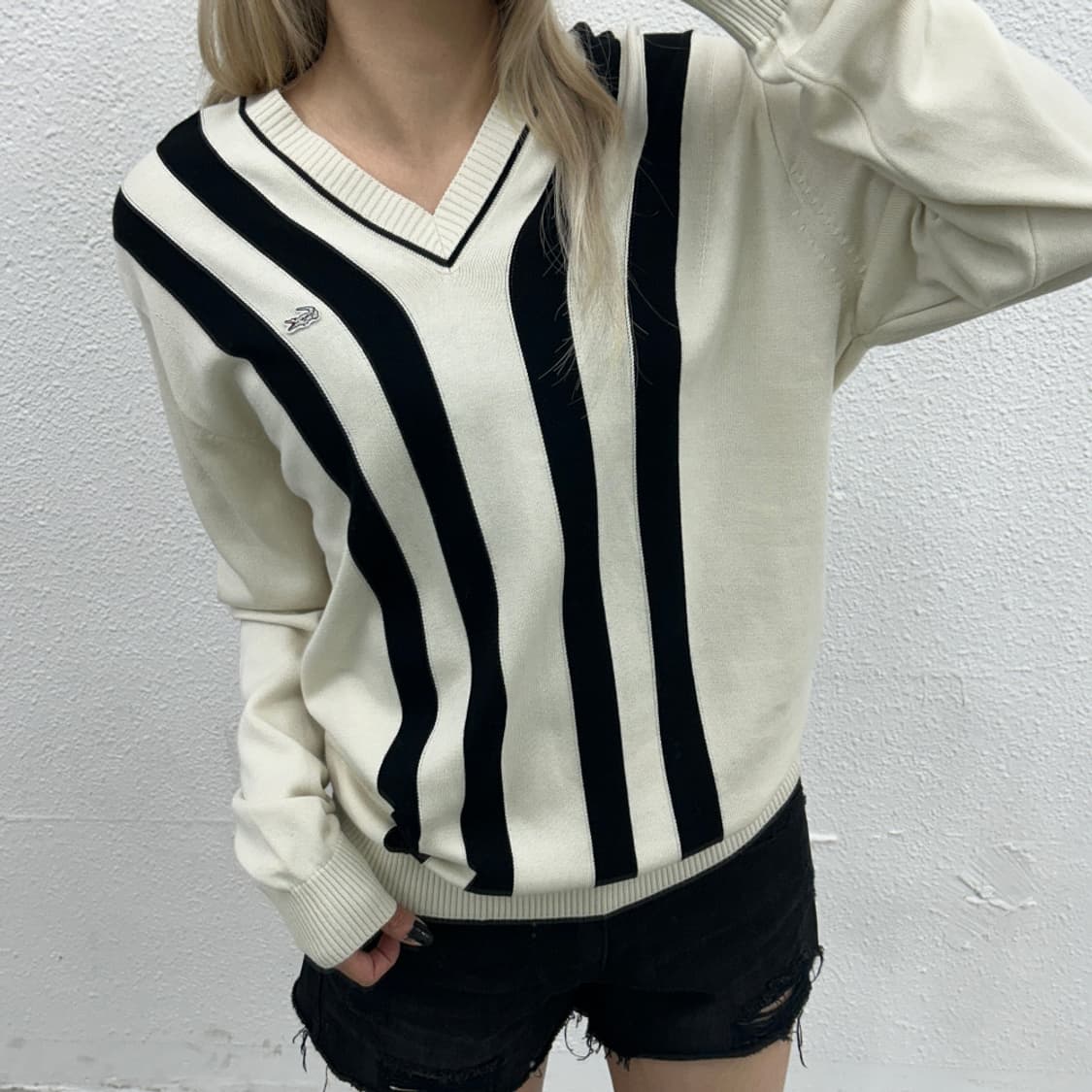 라코스테 네이비배색 아이보리 브이니트 105 상품이미지1