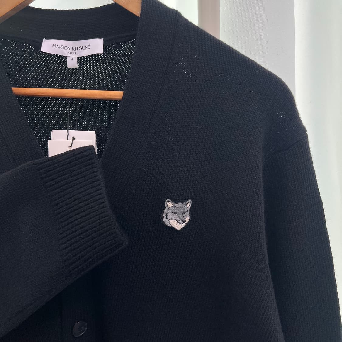새상품 메종키츠네 폭스 패치 블랙 가디건 상품이미지4