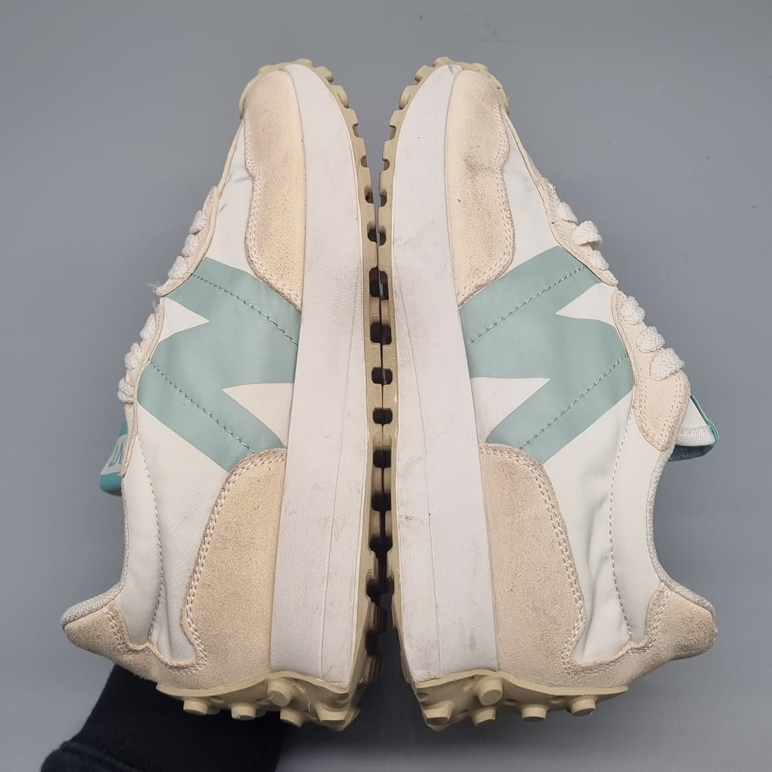 뉴발란스 327 문빔스톰블루 여성운동화240 상품이미지5