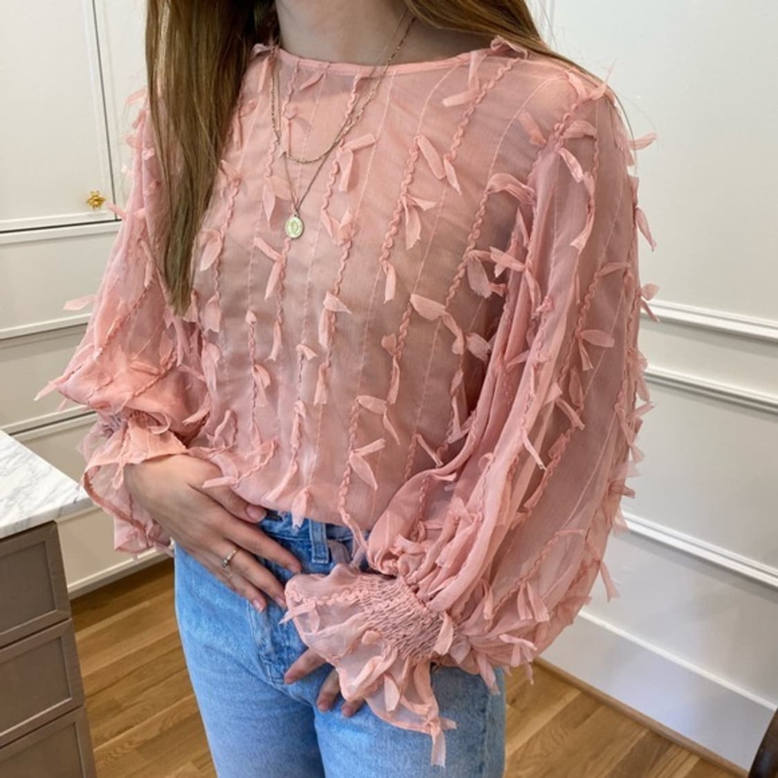자라 블러쉬 핑크 깃털 블라우스 M 상품이미지4