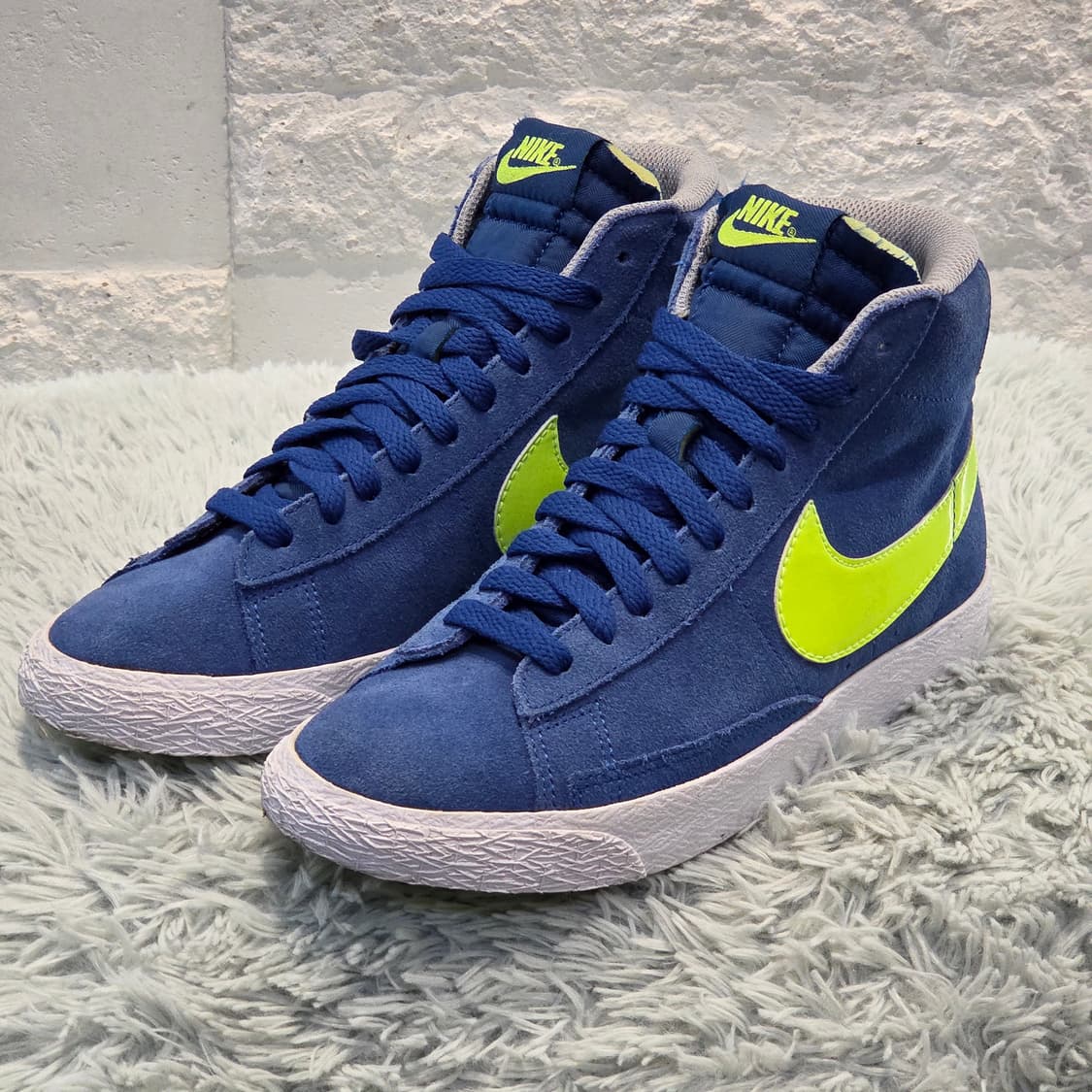 4q-15:나이키 블레이저 미드 스웨이드 블루/볼트 (23cm) 상품이미지1