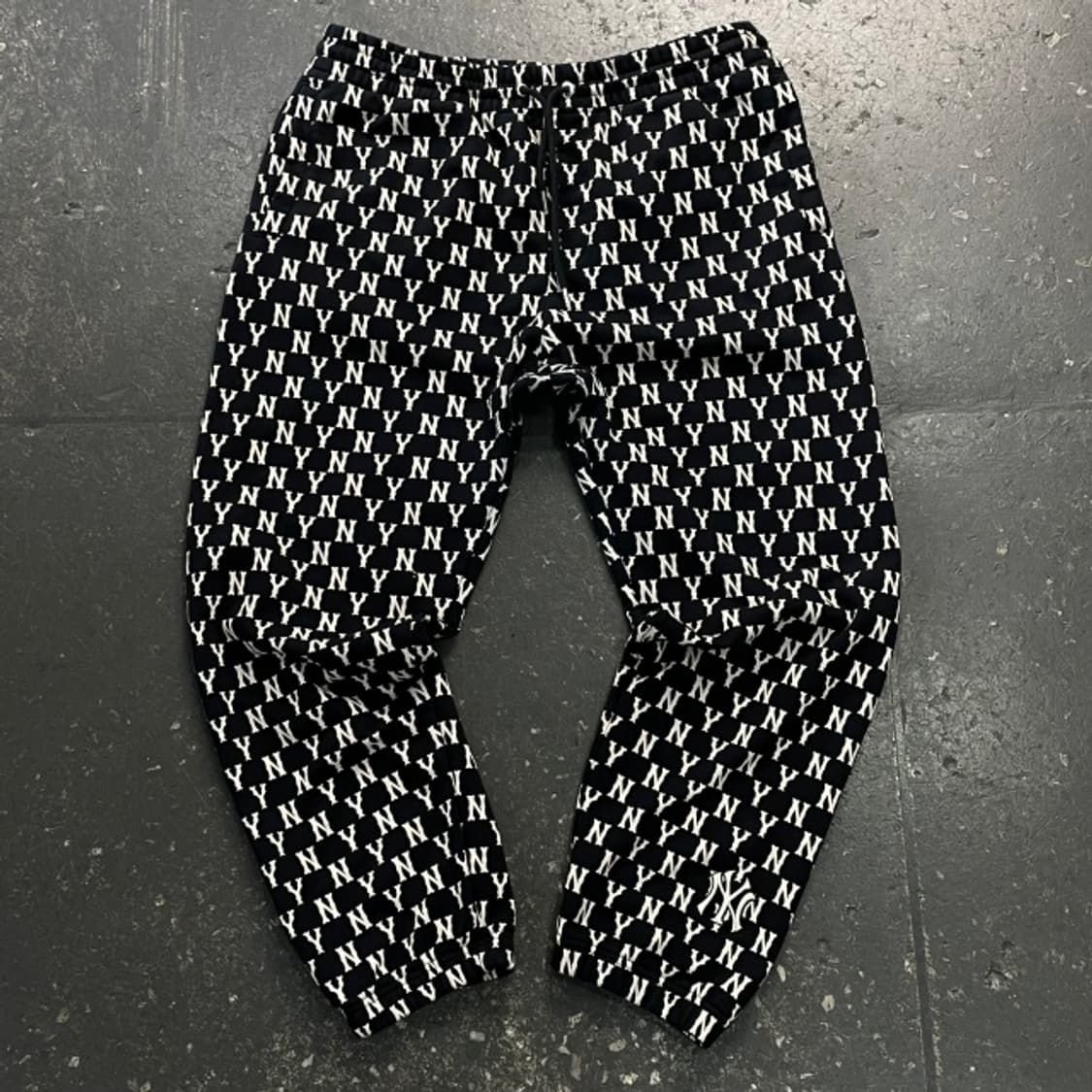 105 MLB 양키즈 모노그램 팬츠 상품이미지1