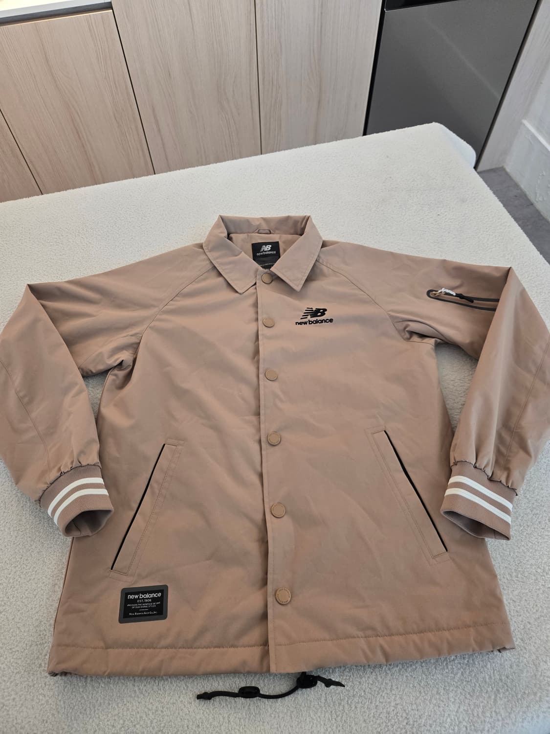 뉴발란스 코치자켓 베이지색 S 상품이미지2