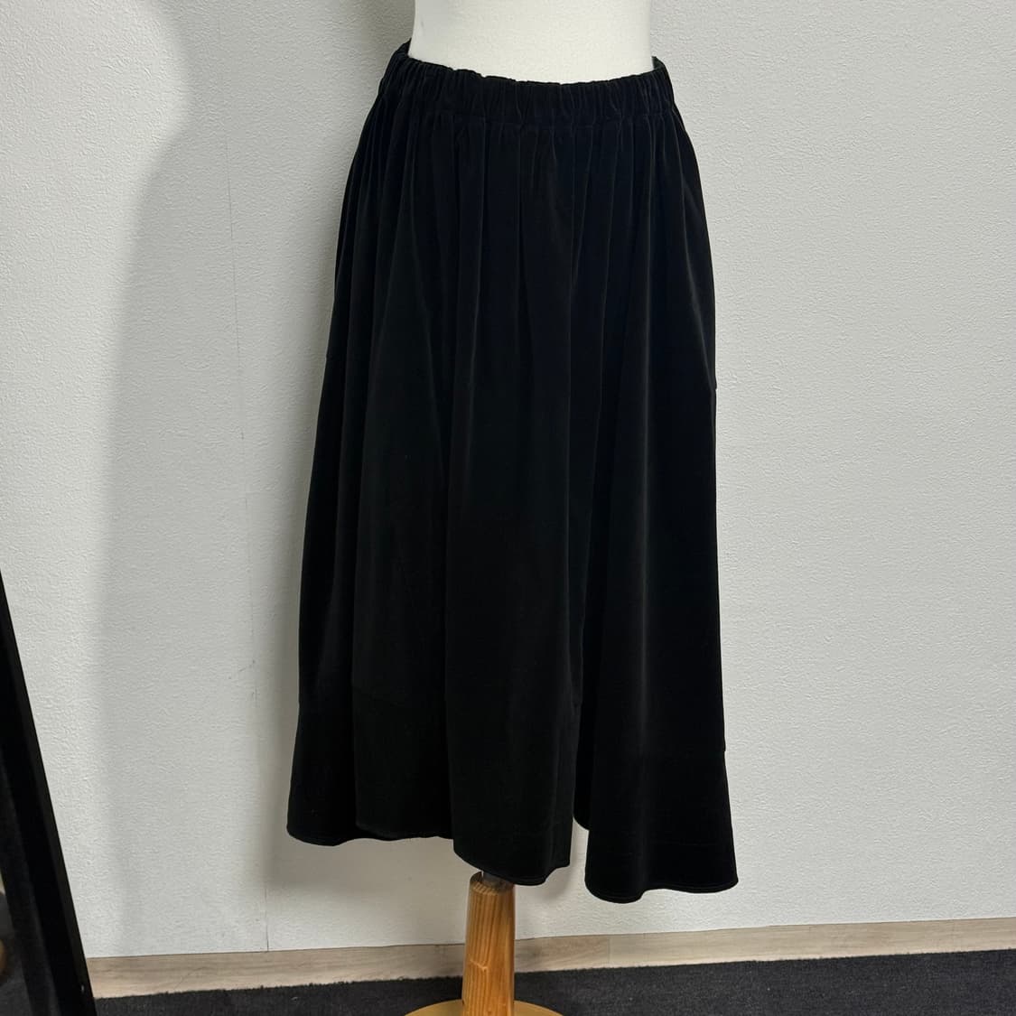 20aw 꼼데가르송 꼼데가르송 벨벳 벌룬 스커트 s 상품이미지1