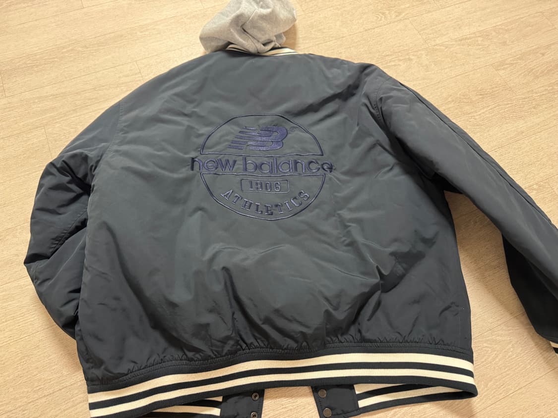 뉴발란스 바시티자켓 네이비XL(105) 상품이미지2