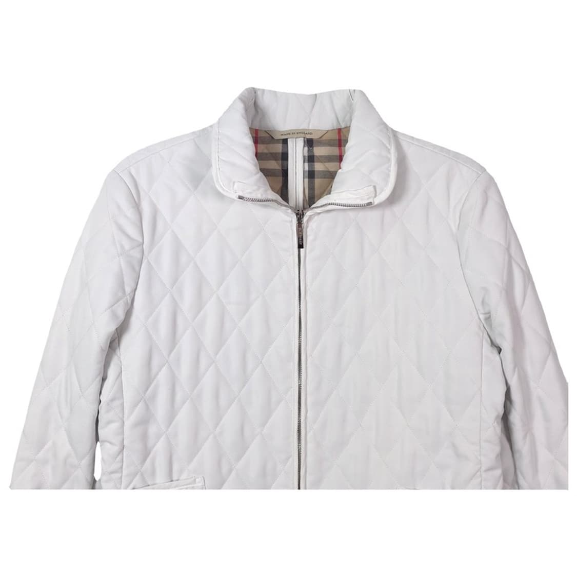 버버리 런던 노바체크 안감 화이트 다이아몬드 퀼팅 자켓 상품이미지3
