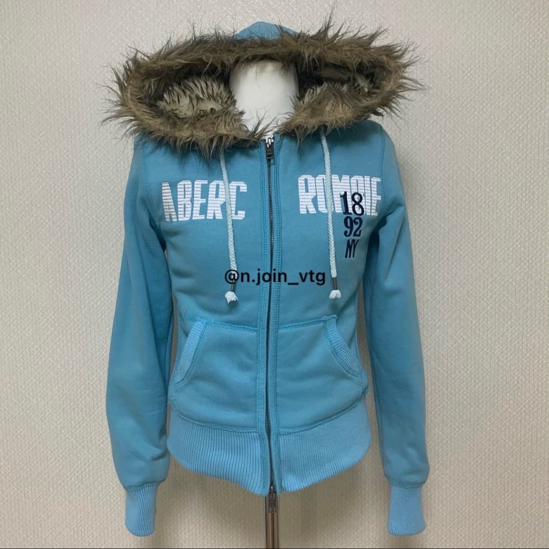 아베크롬비 하늘 울프죠 집업 상품이미지1