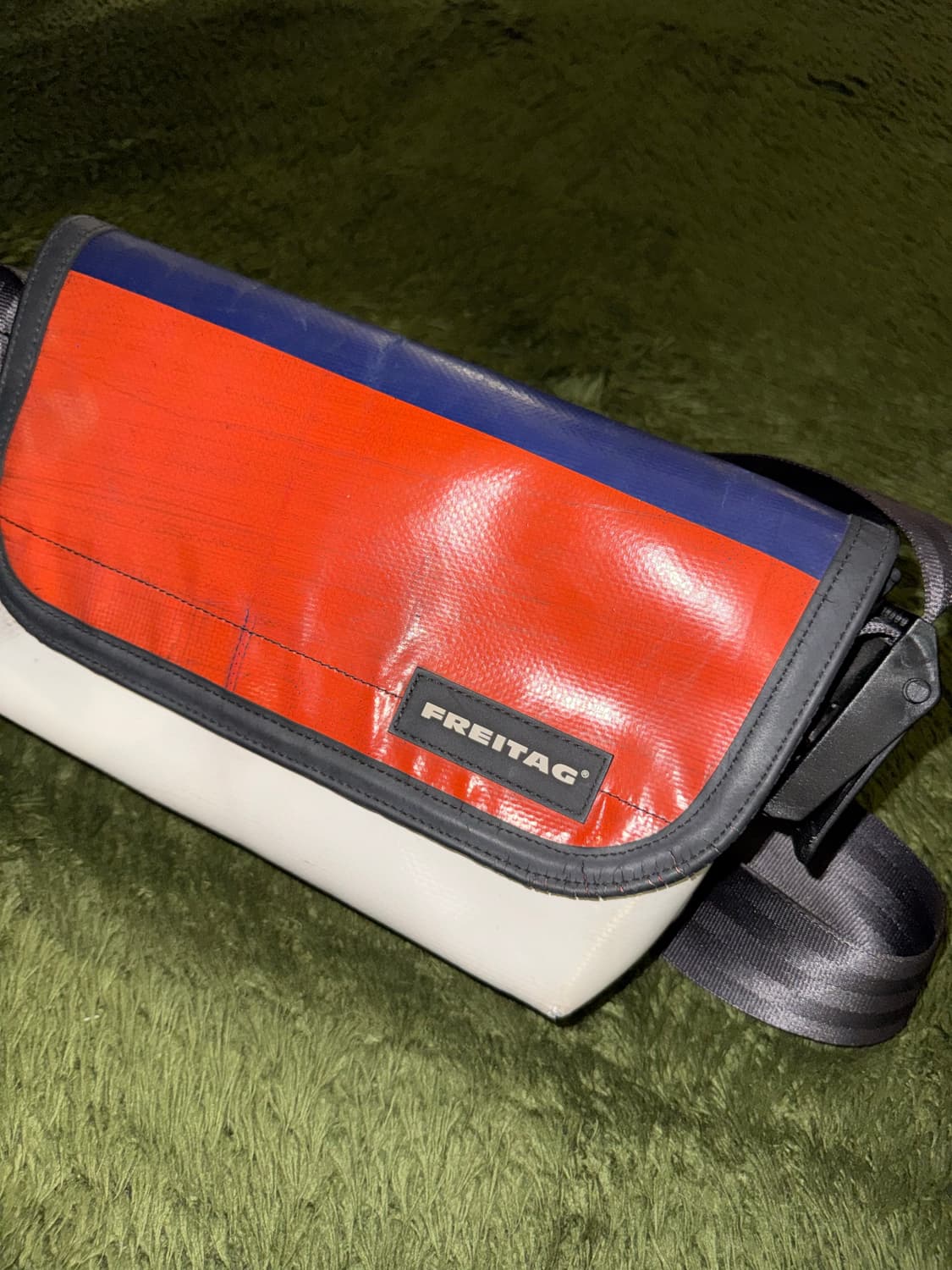 프라이탁 하와이파이브오 F41 메신저 백 상품이미지3