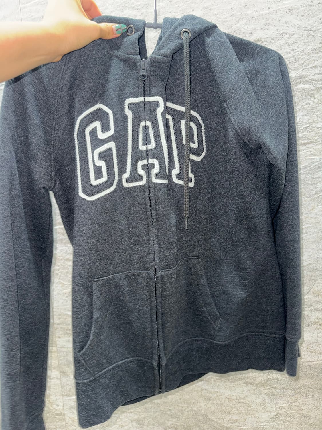 갭 차콜후드집업 상품이미지1