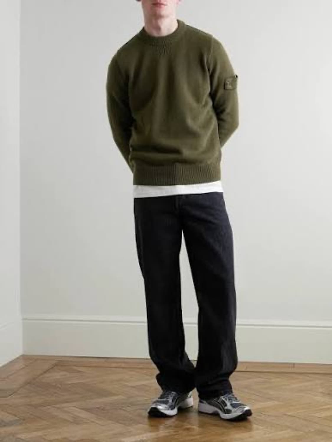 정품 스톤아일랜드 고스트피스 맨투맨 카키 상품이미지3