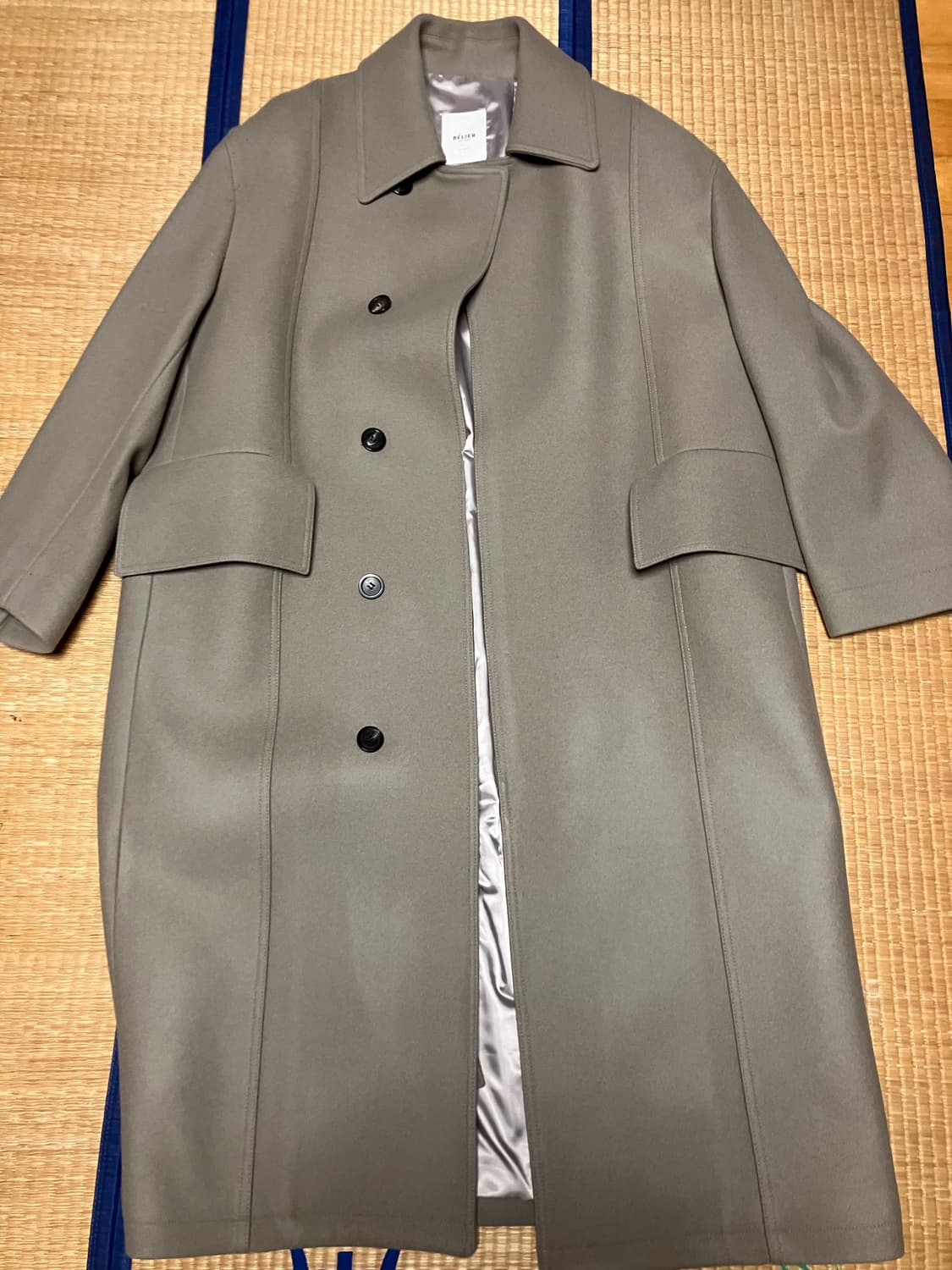 벨리에 발마칸 시멘트그레이 s 팝니다 상품이미지1