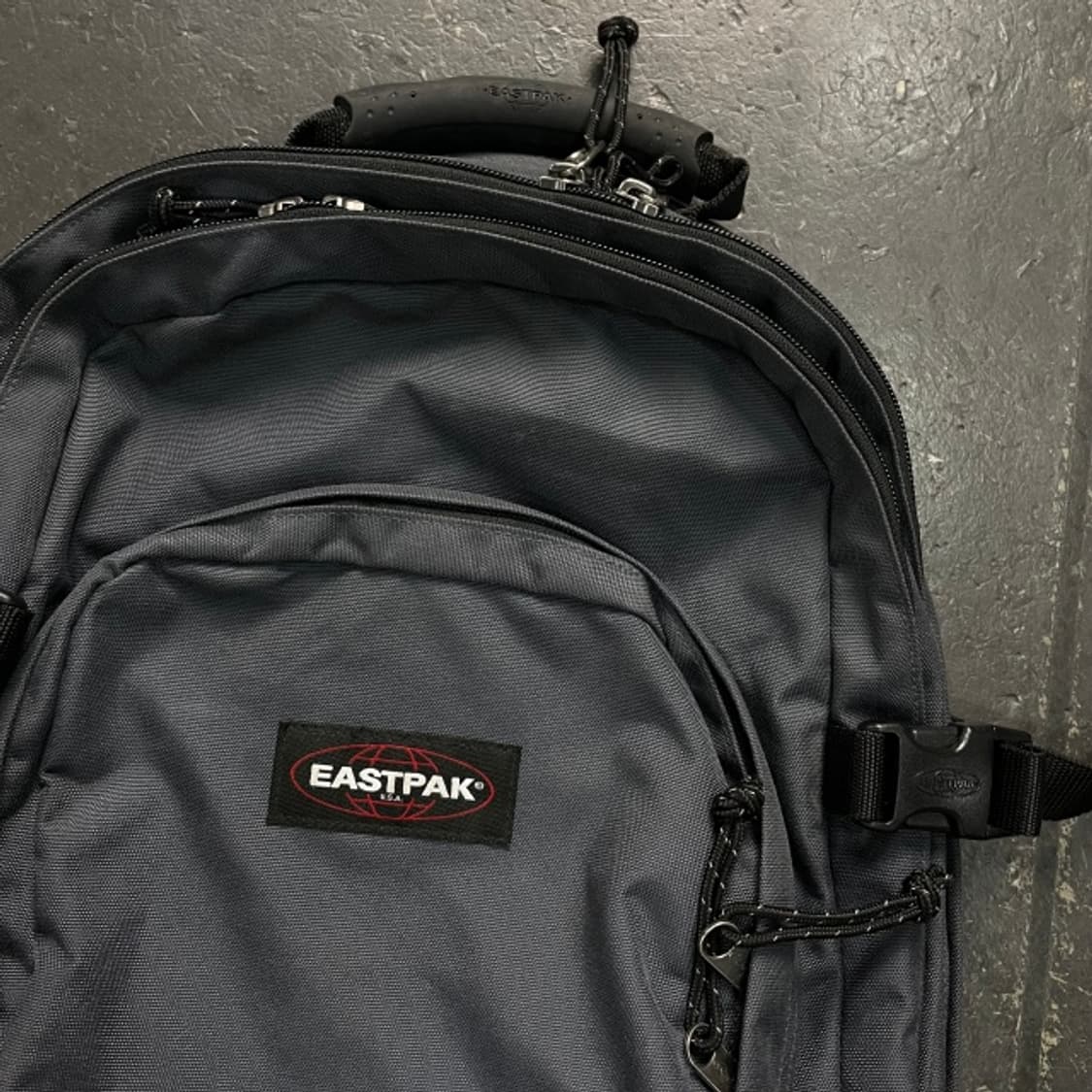이스트팩 백팩  상품이미지2