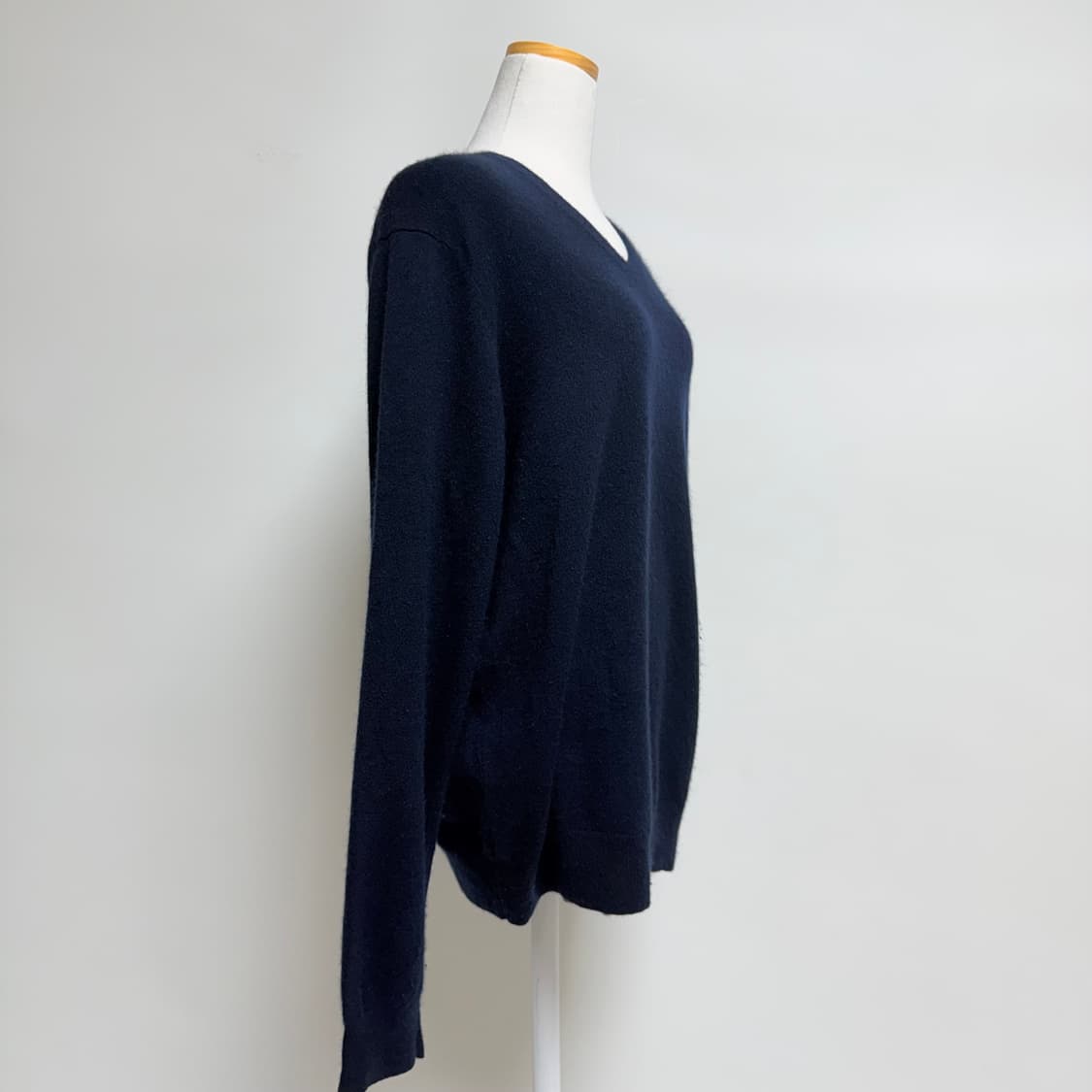 [캐시미어 100%] 유니클로 브이넥 네이비 니트 XL 상품이미지2
