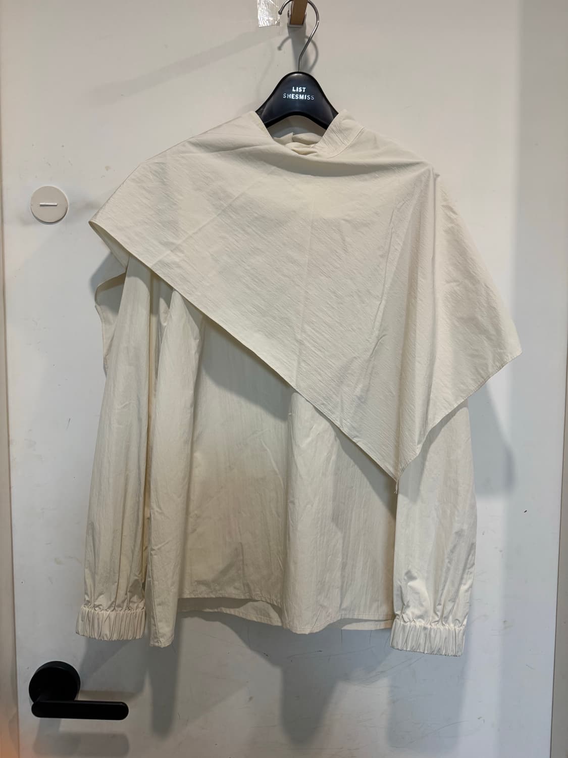 yuri yim 유리임 스카프 블라우스 상품이미지3