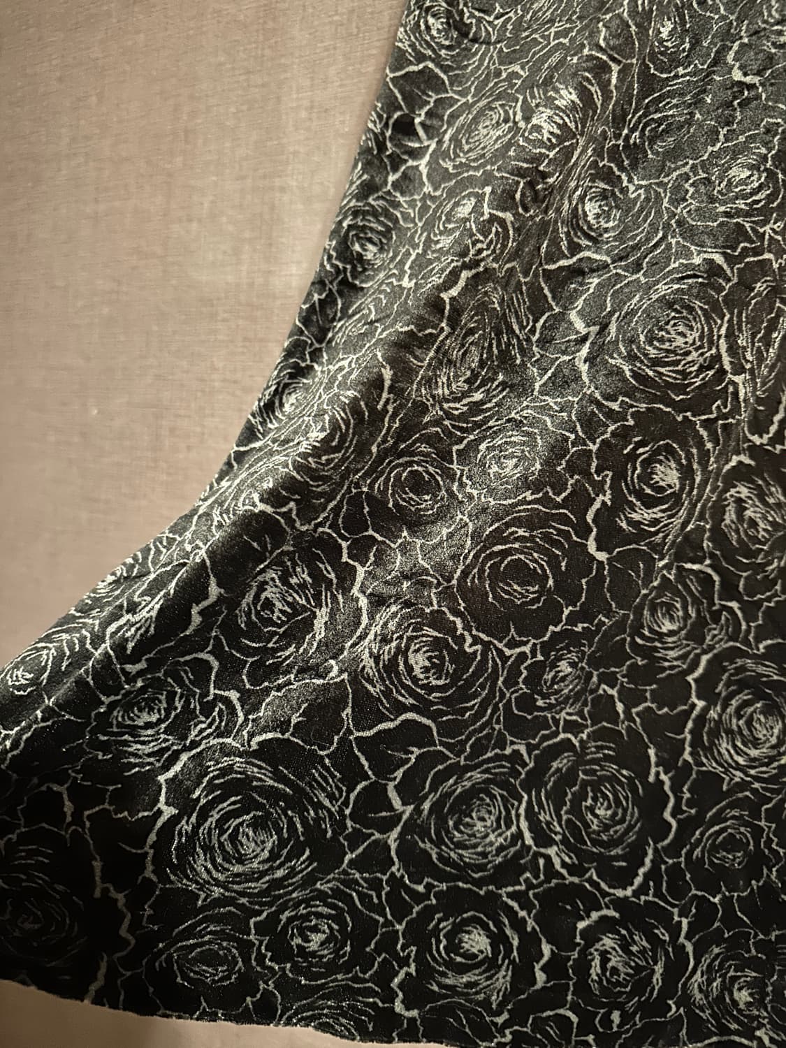 블랙 로즈 패턴 털 장식 민소매 원피스 S 상품이미지3