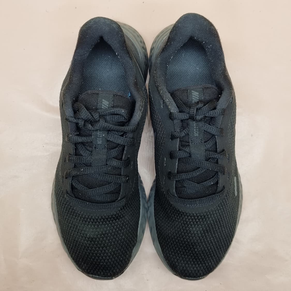 나이키 레볼루션5 블랙 여성운동화235 상품이미지2