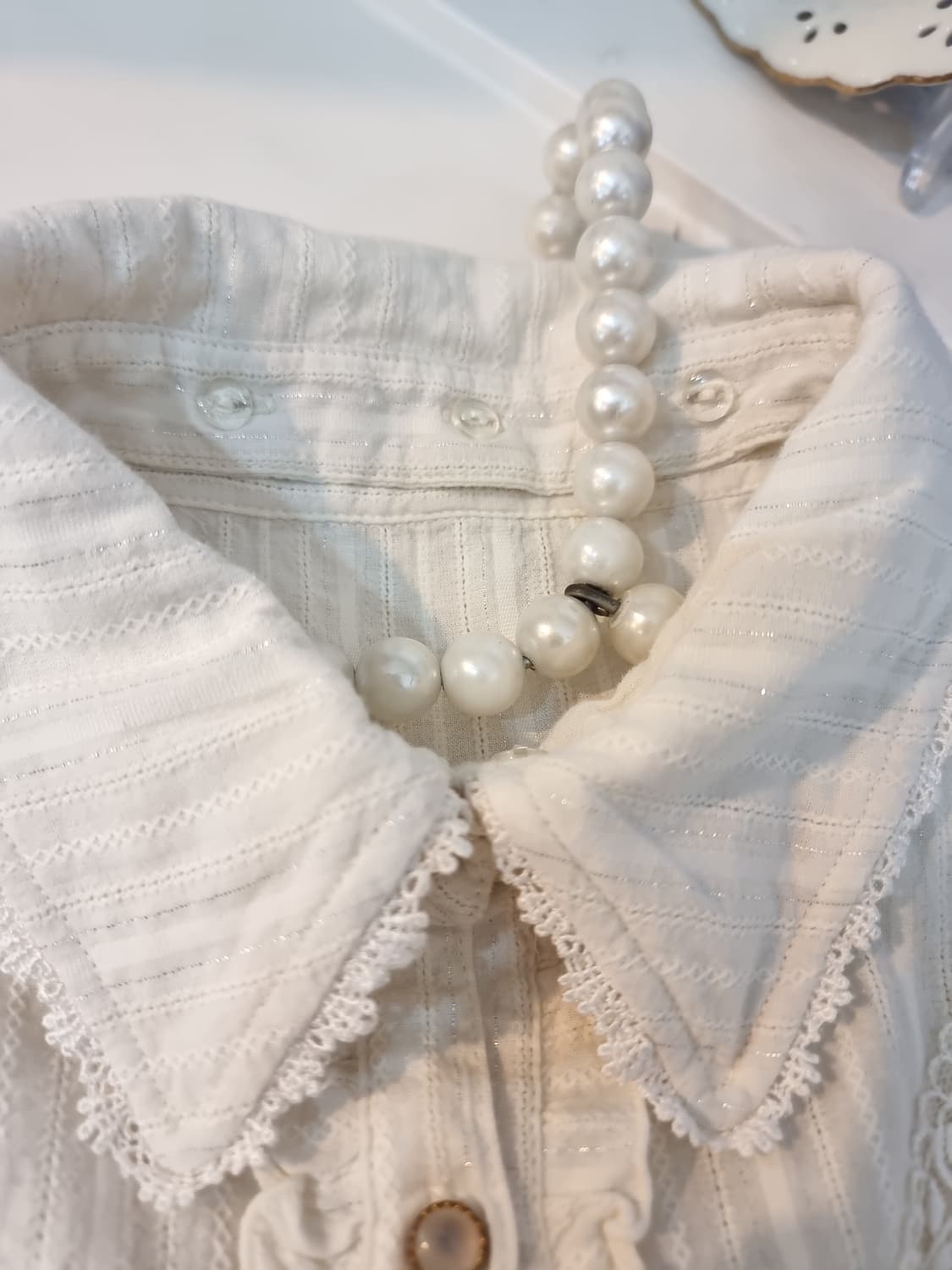 axes femme(엑시즈 팜므) 로맨틱 레이스 카라 블라우스 상품이미지5