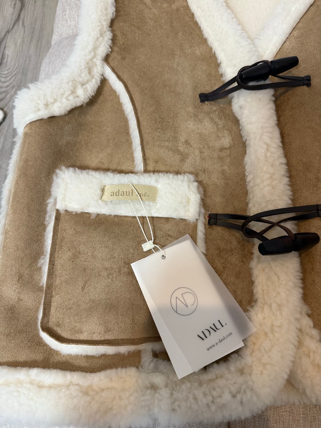 어다울 무스탕 조끼 상품이미지3