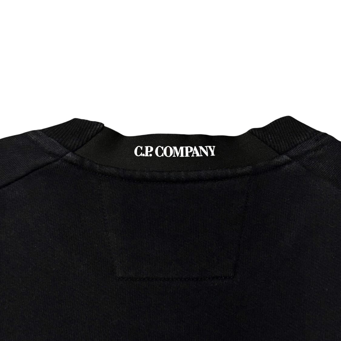 (M) CP컴퍼니 렌즈 스웻셔츠 블랙 상품이미지5