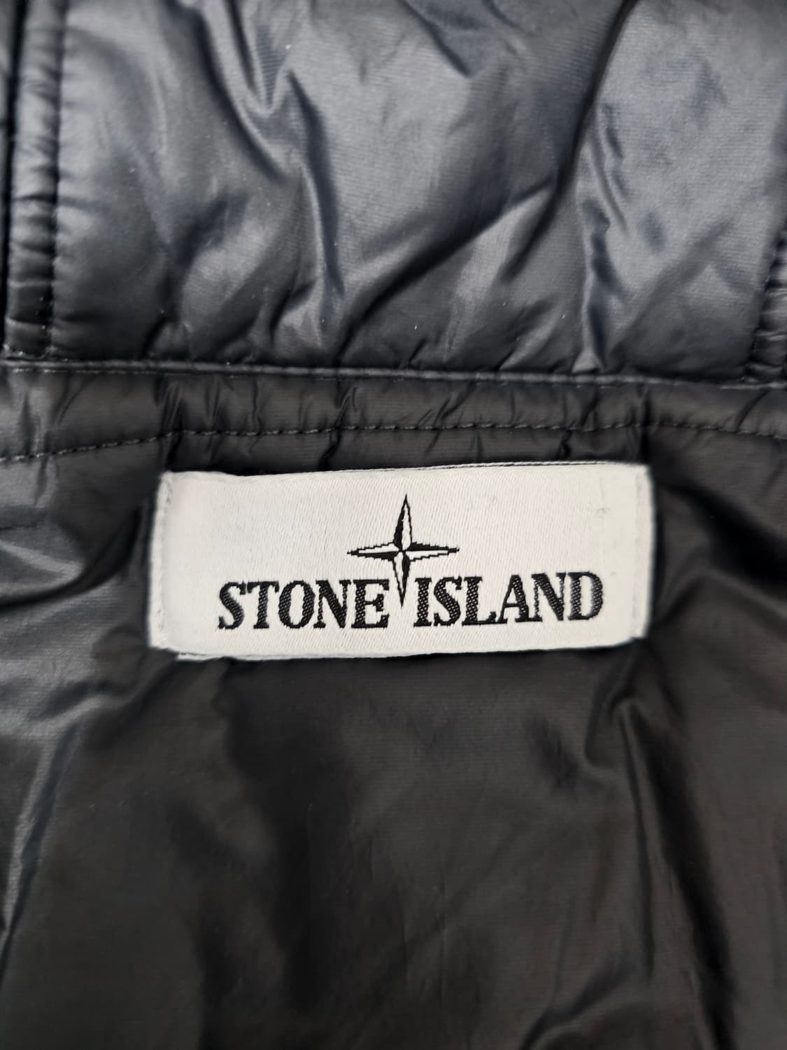 스톤아일랜드 하이퍼 덴스 나일론 트윌 프리마로프트 롱 후드 자켓 상품이미지6