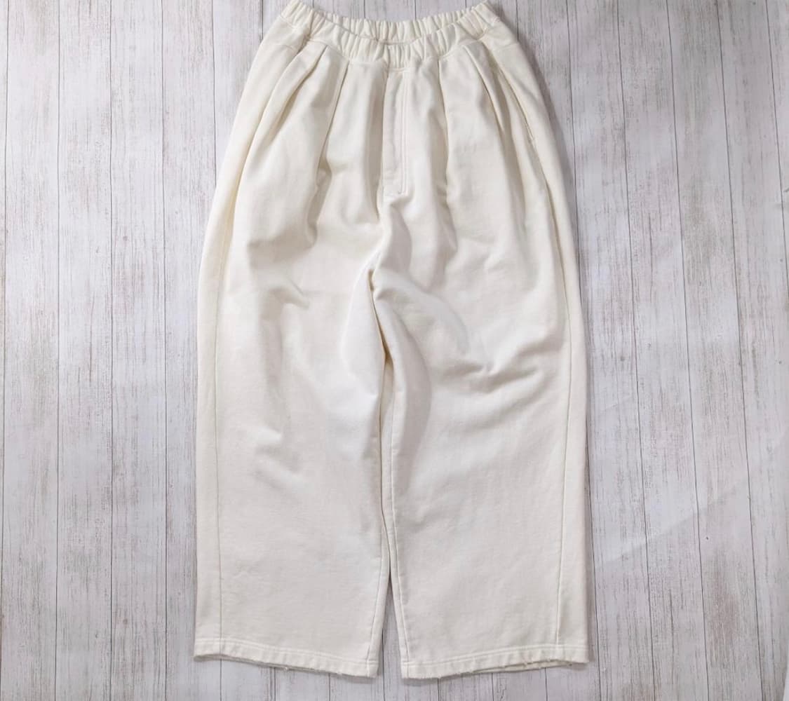 [1] Ancellm 안셀름 턱 스웻팬츠 화이트 상품이미지1