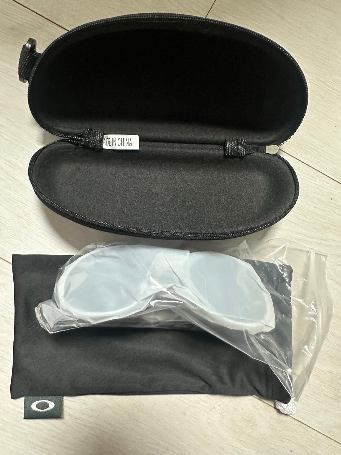 오클리 아이자켓 실버 새제품 상품이미지3