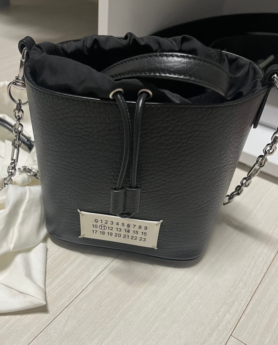 마르지엘라 버킷백 블랙 상품이미지1
