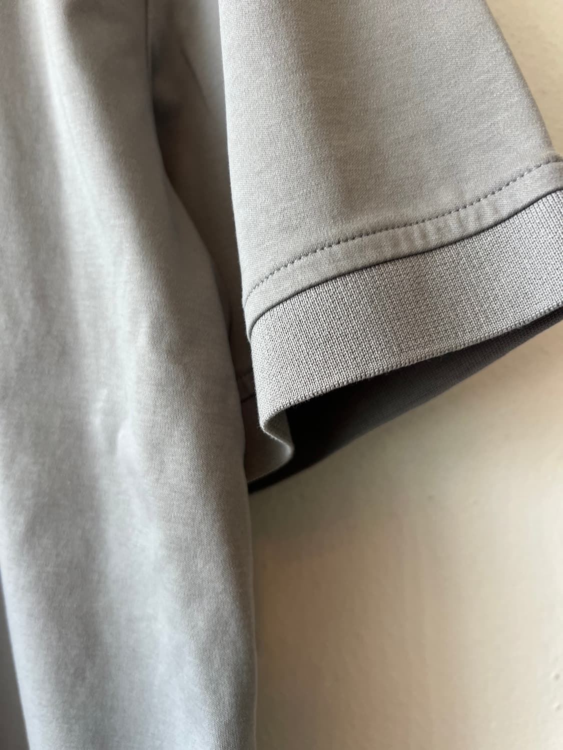 캘빈클라인 남성 그레이 집업카라티셔츠 반팔티셔츠 상품이미지4