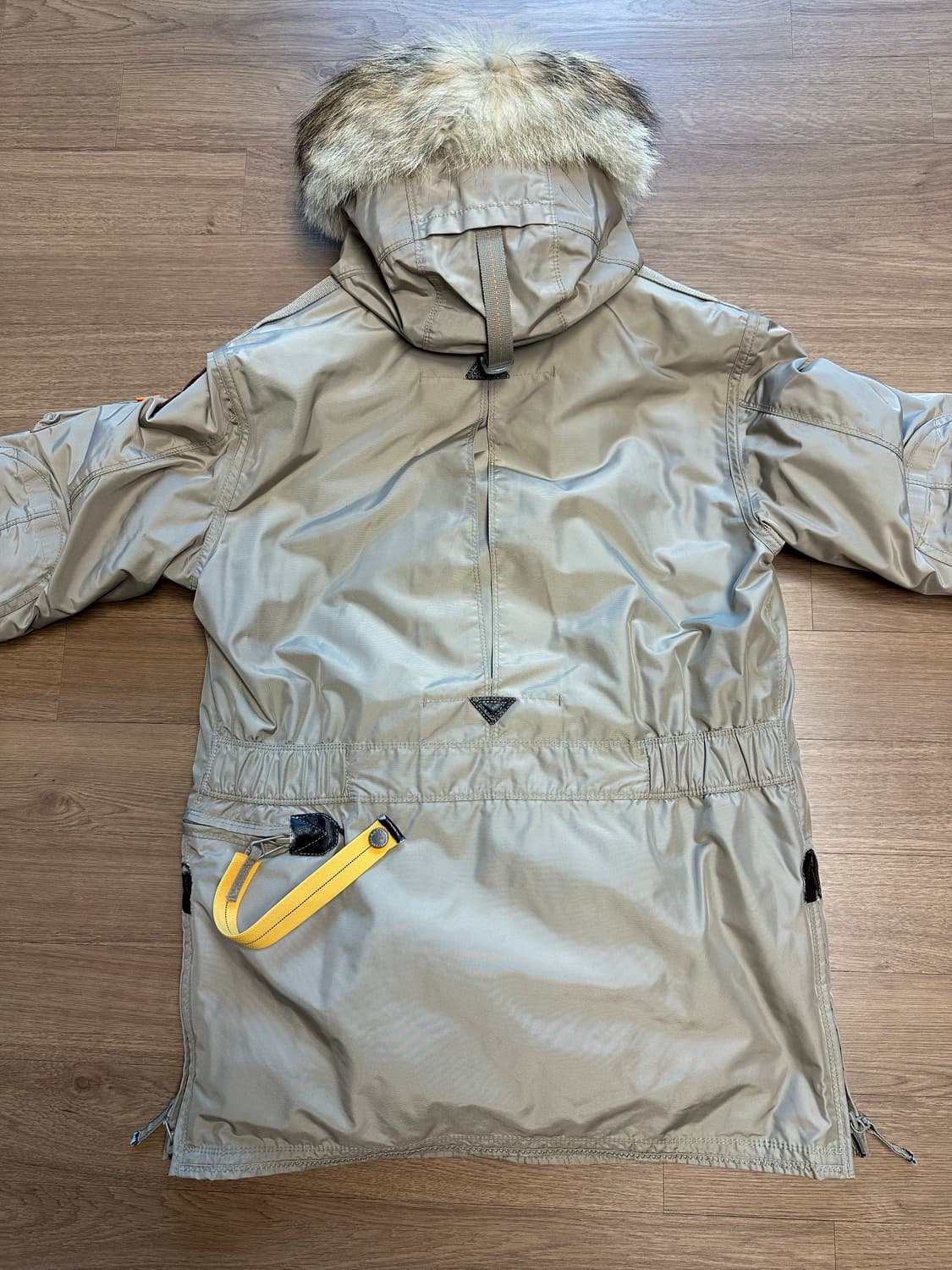 파라점퍼스 코디악 S 사이즈 카푸치노 색상 상품이미지3