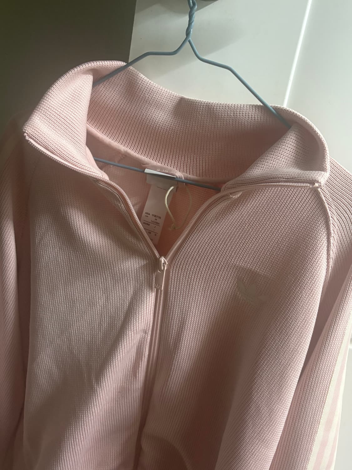 딸기우유🍓) 아디다스 베이비핑크 삼선 져지 상품이미지3