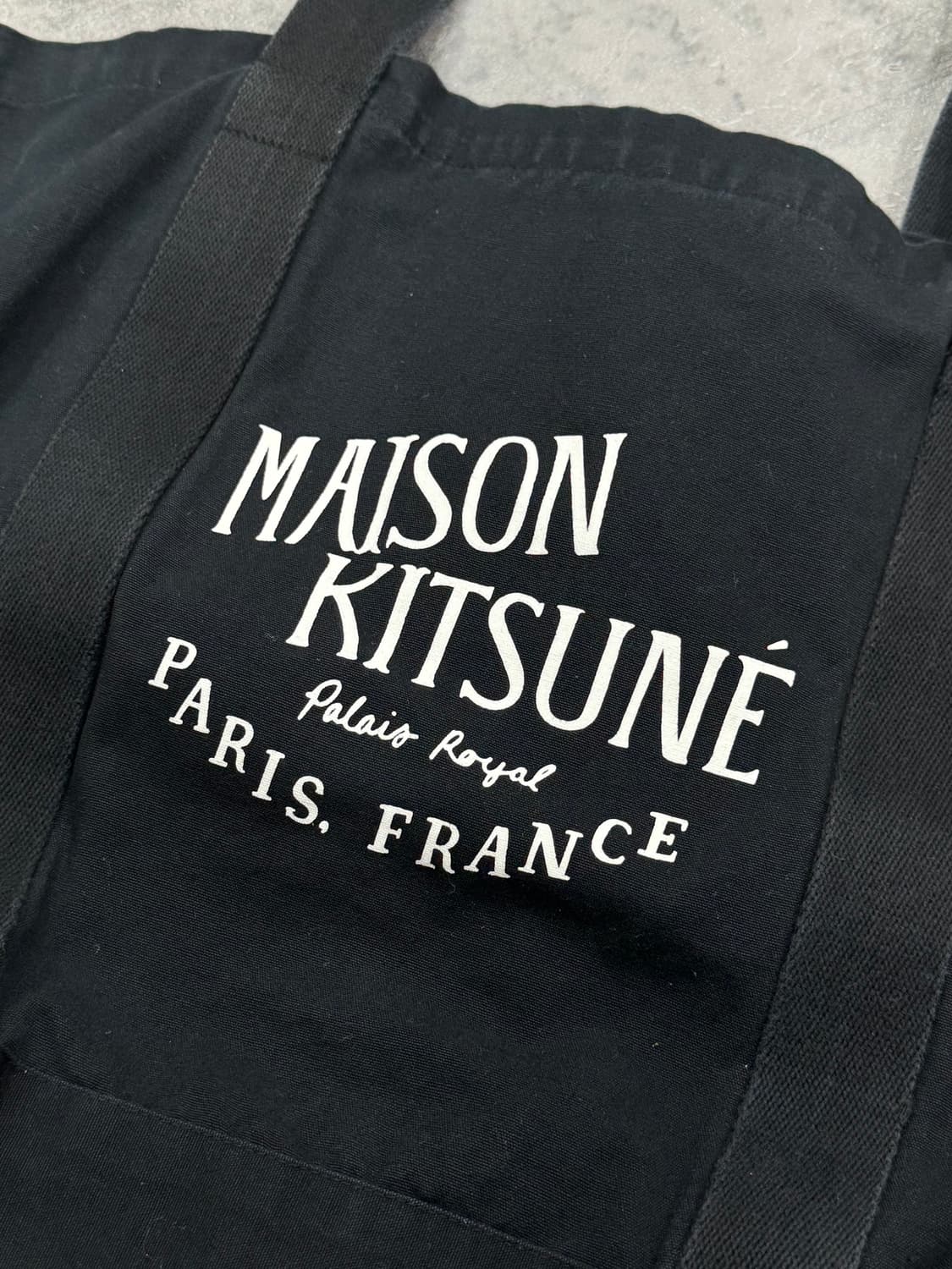 메종키츠네 블랙 에코백 상품이미지2