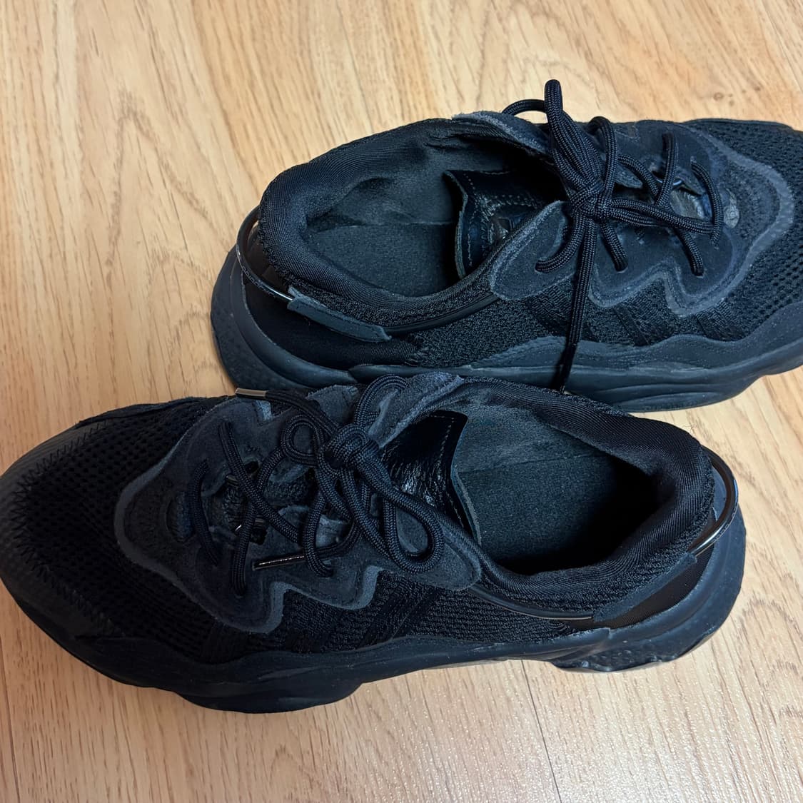 아디다스 오즈위고 트리플블랙 240 상품이미지4