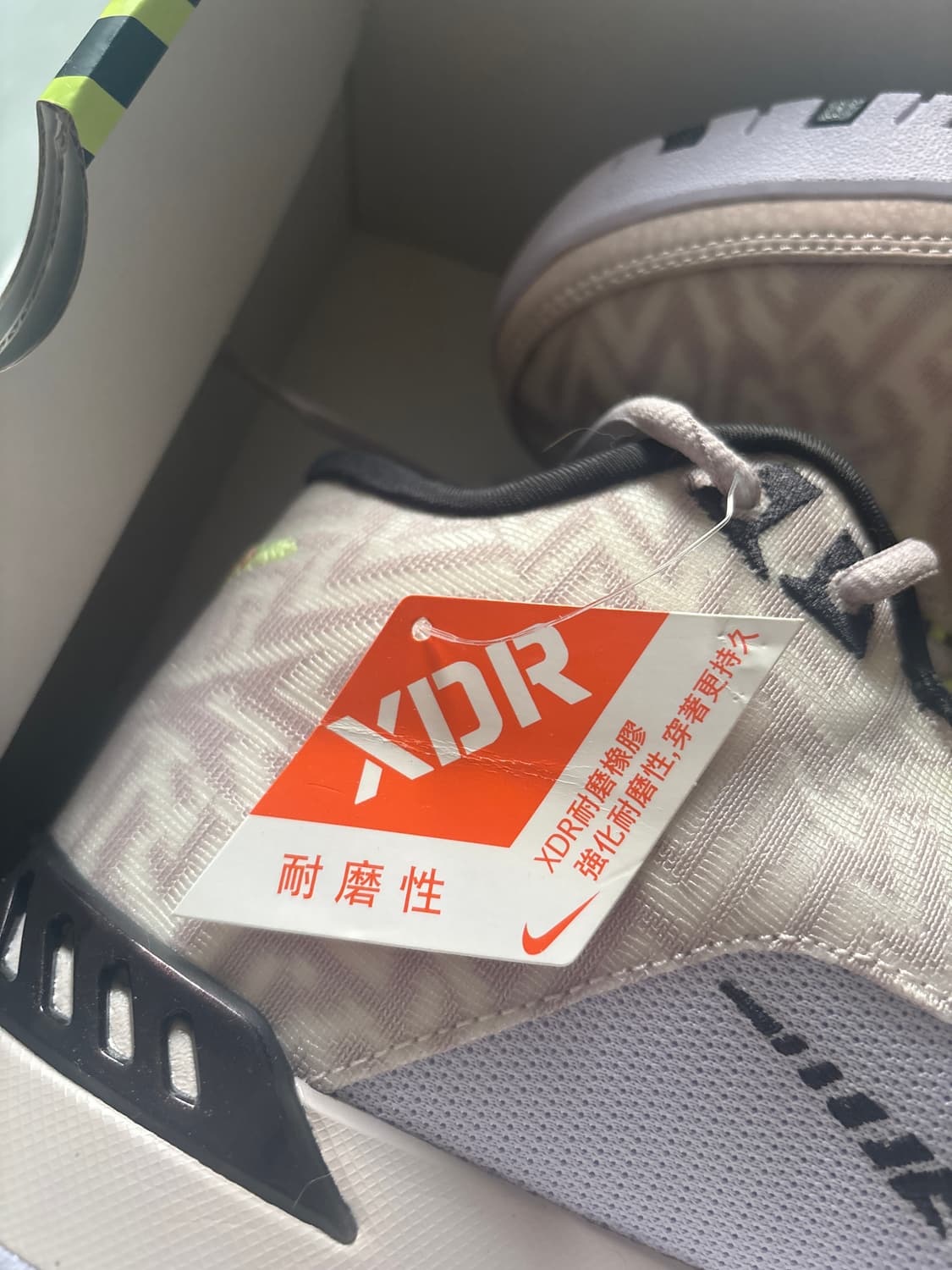 나이키 nxxt 르브론 제네시스 농구화 260 (미착용),(새것) 상품이미지2