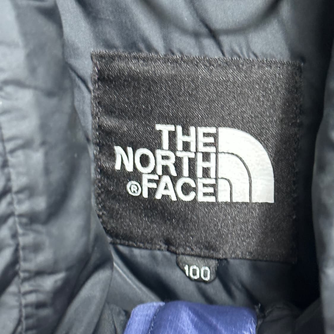 100 노스페이스 눕시 700 네이비 조끼패딩 상품이미지3