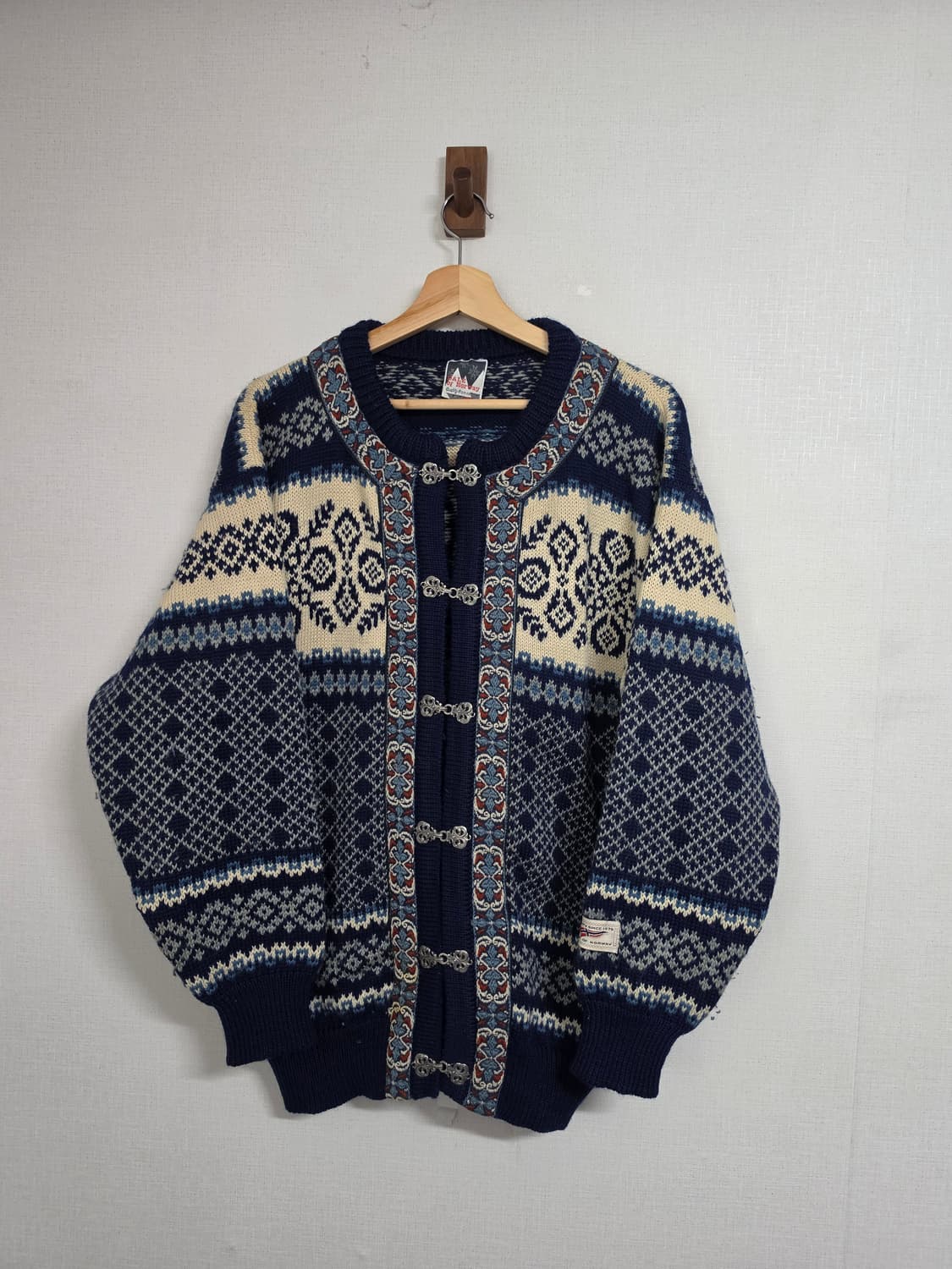 데일오브노르웨이 노르딕 가디건 M 상품이미지1