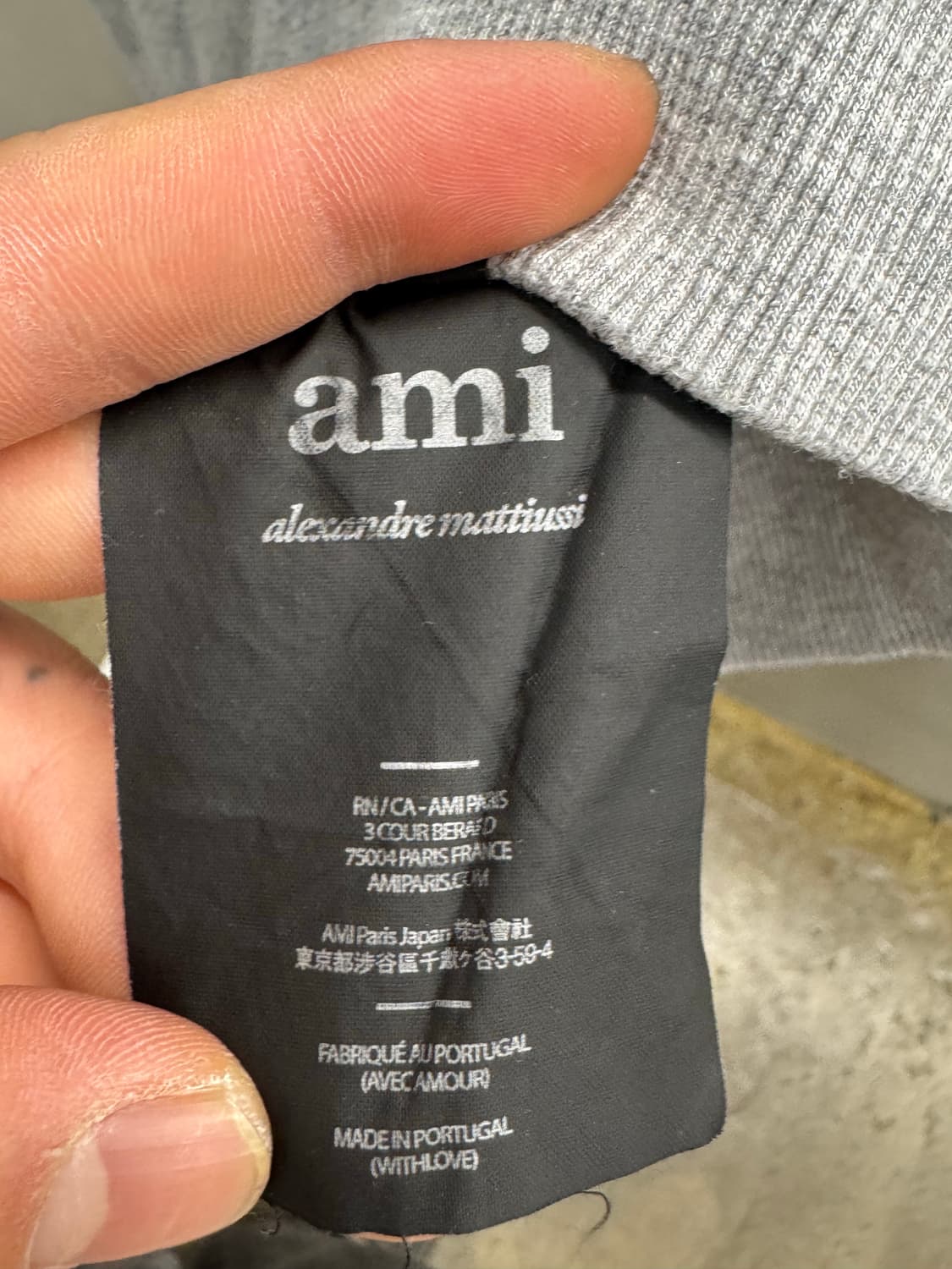 아미 스몰하트 로고 맨투맨 그레이 M 상품이미지6